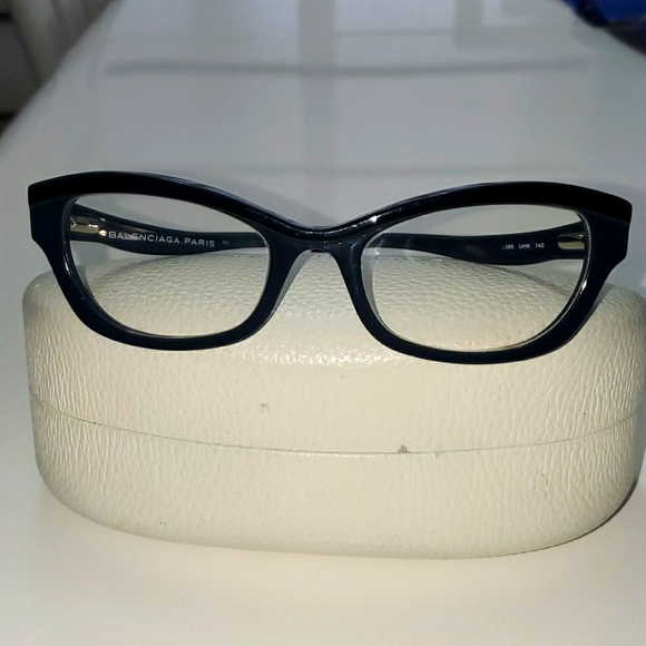 Balenciaga Frames - Picture 1 of 6